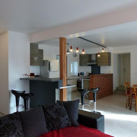 Maison Renovee Avec Cour Privee, Proche De Gannat, 3 Chambres, Animaux Acceptes, Equipements Modernes. - Fr-1-489-37 Poezat Ngoại thất bức ảnh