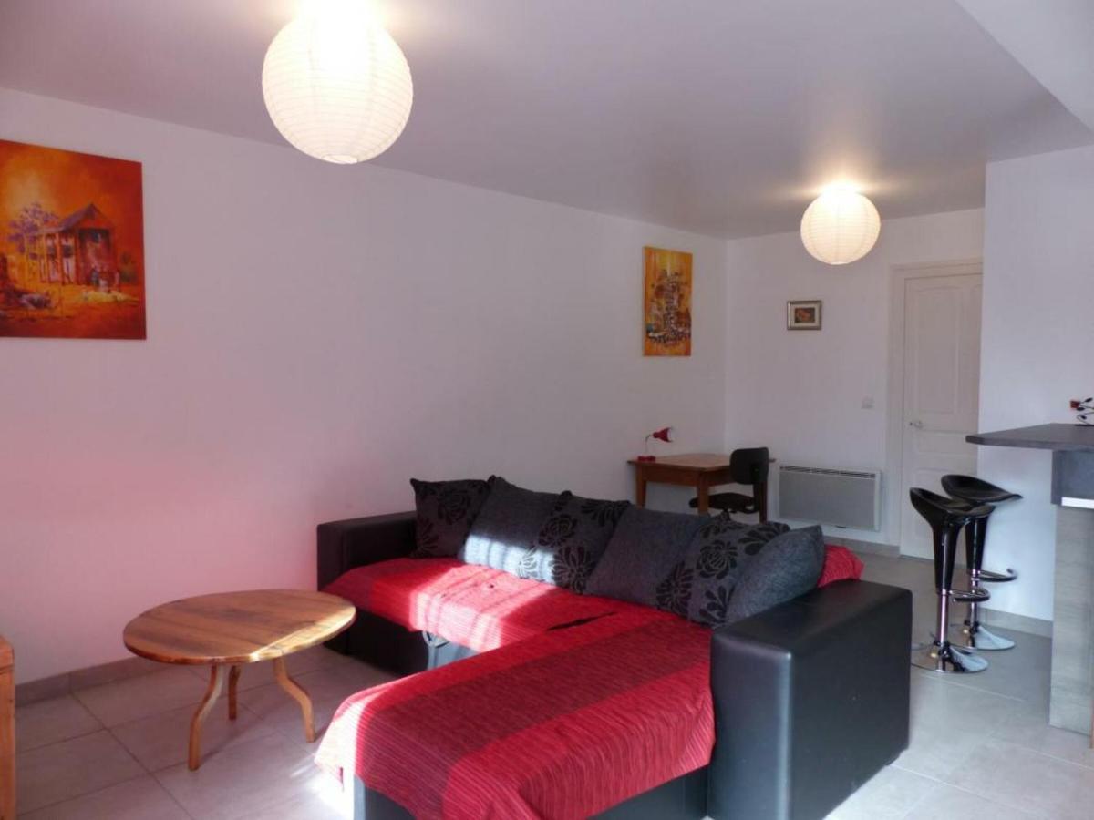 Maison Renovee Avec Cour Privee, Proche De Gannat, 3 Chambres, Animaux Acceptes, Equipements Modernes. - Fr-1-489-37 Poezat Ngoại thất bức ảnh