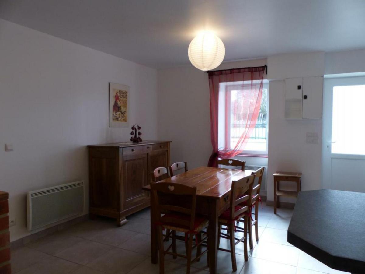 Maison Renovee Avec Cour Privee, Proche De Gannat, 3 Chambres, Animaux Acceptes, Equipements Modernes. - Fr-1-489-37 Poezat Ngoại thất bức ảnh