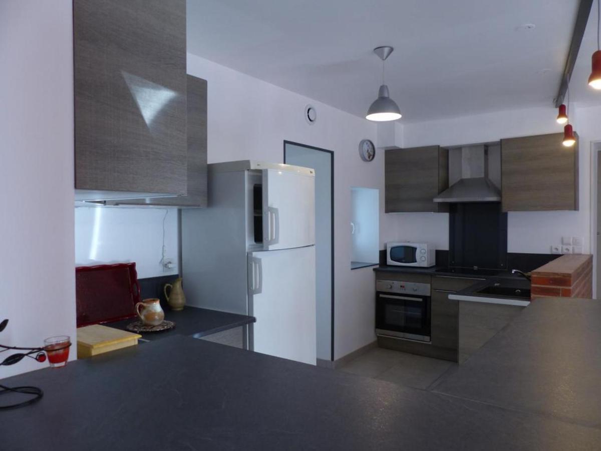 Maison Renovee Avec Cour Privee, Proche De Gannat, 3 Chambres, Animaux Acceptes, Equipements Modernes. - Fr-1-489-37 Poezat Ngoại thất bức ảnh