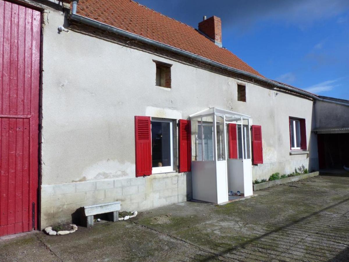 Maison Renovee Avec Cour Privee, Proche De Gannat, 3 Chambres, Animaux Acceptes, Equipements Modernes. - Fr-1-489-37 Poezat Ngoại thất bức ảnh